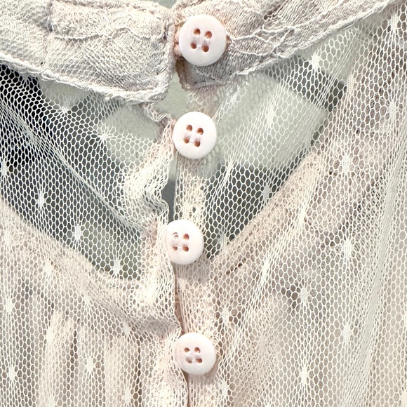 Forever 21 Pale Pink Sleeveless Lace Bodysuit with Button Back NWT - Picture 7 of 11